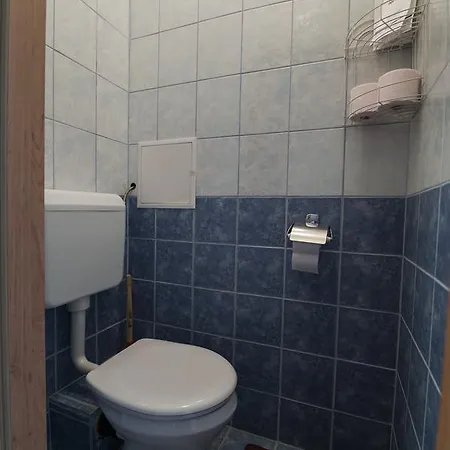 Lujzi Apartment