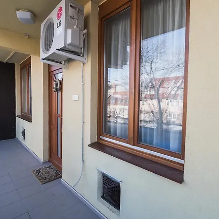 Apartment Lujzi *